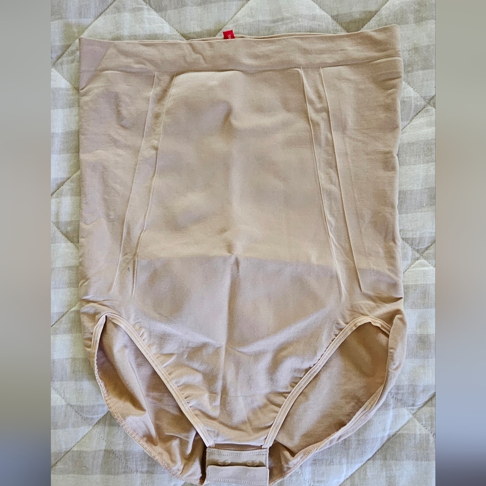 Spanx shapewear